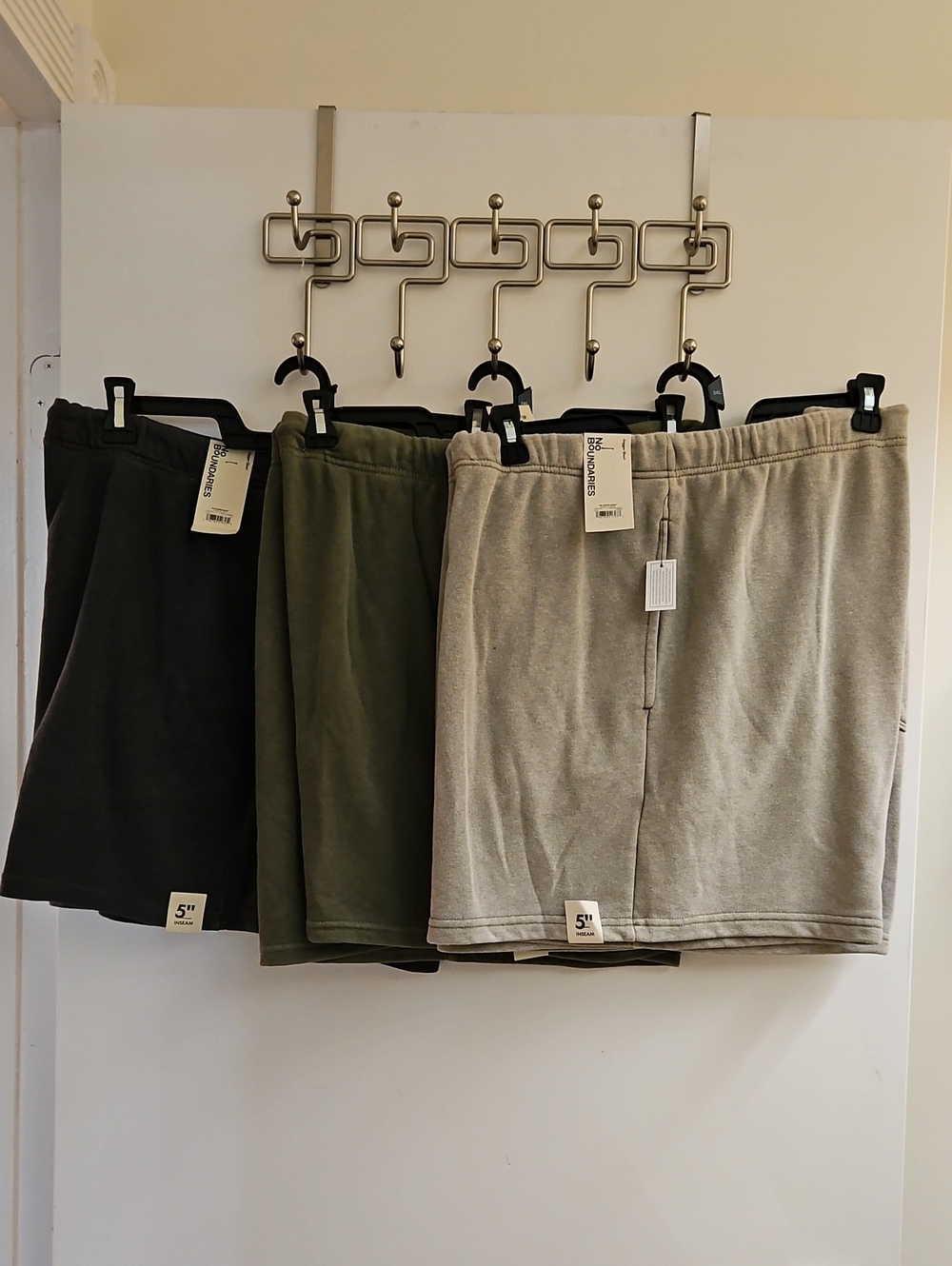No Boundaries Mens Jogger Shorts 3XL Lot 3 NWT 5 Inseam Black Green Taupe